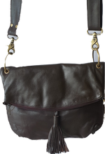 Load image into Gallery viewer, Foldover Leather Bag Munich The Design Edge 