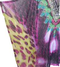 Load image into Gallery viewer, Stunning V-Neck Kaftan 
