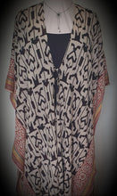 Load image into Gallery viewer, Palme Block Print Noir Kimono Cinnamon Creations 