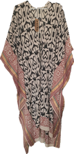 Load image into Gallery viewer, Palme Block Print Noir Kimono Cinnamon Creations 