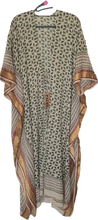 Load image into Gallery viewer, Palme Block Print Vert Kimono Cinnamon Creations 