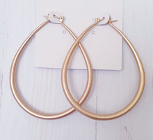 Load image into Gallery viewer, Janelle Earrings Enhance Accessories 