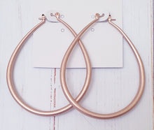 Load image into Gallery viewer, Janelle Earrings Enhance Accessories 