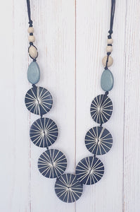 Black And White Wooden Disc Necklace Cinnamon Creations 