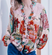 Load image into Gallery viewer, St Tropez Balloon Sleeve Blouse Joop And Gypsy