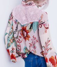 Load image into Gallery viewer, St Tropez Balloon Sleeve Blouse Joop And Gypsy 