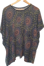 Load image into Gallery viewer, Poncho Style Kaftan IVYS 