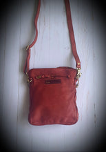 Load image into Gallery viewer, Tallin Crossbody Bag Rust Art n Vintage