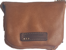 Load image into Gallery viewer, Tallin Purse Camel Art n Vintage 