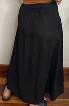 Load image into Gallery viewer, Rapallo Linen Skirt Vance And Ainsley 
