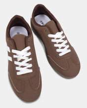 Load image into Gallery viewer, Caper Sneakers Wildfire Shoes