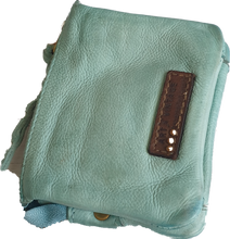Load image into Gallery viewer, Tallin Purse Plume Art n Vintage 