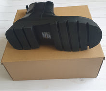 Load image into Gallery viewer, Dominique Ankle Boots Novo Shoes 