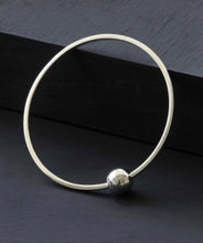 Load image into Gallery viewer, The SOPHIE-ANNA Single Ball Bangle
