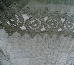 Green Crinkle With Lace Detail Scarf