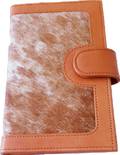 Load image into Gallery viewer, Leather and Cowhide Large Ladies Wallet Los Angeles Tan The Design Edge 