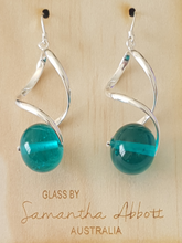Load image into Gallery viewer, Samantha Abbott Glass Bead Dangle Earrings