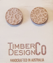 Load image into Gallery viewer, Timber Design Co Stud 
