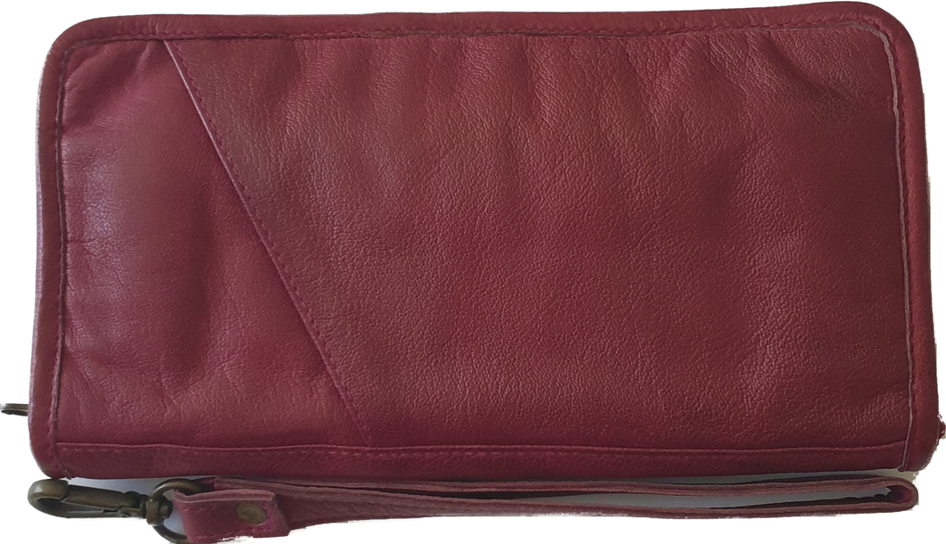 Cadelle Leather Lina Wallet 