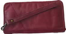 Load image into Gallery viewer, Cadelle Leather Lina Wallet 