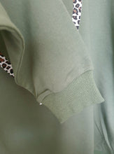 Load image into Gallery viewer, Leopard Heart Crewneck Sweatshirt AMYIC Fashion 