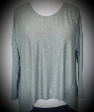 Load image into Gallery viewer, Geralta Soft Wool  - Mix Top The Italian Closet Australia 