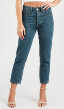 Load image into Gallery viewer, Revenge Straight Stonewashed Crop Jeans Res Denim