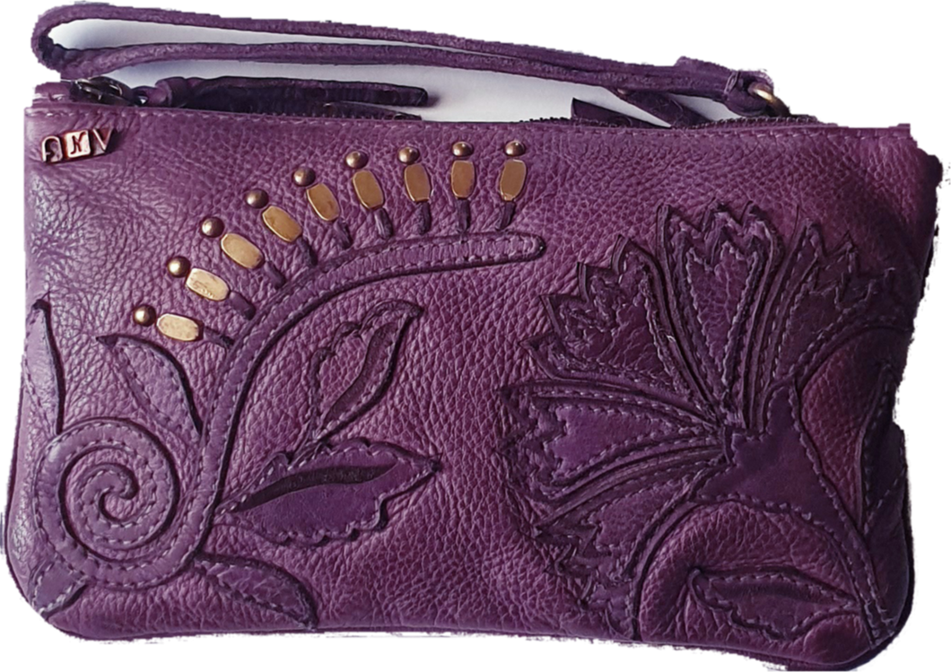 Airlie Pouch Art n Vintage
