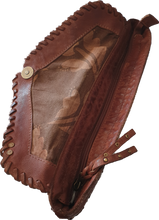 Load image into Gallery viewer, Evie Bag Art n Vintage 