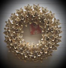 Load image into Gallery viewer, Paper To You Paper Wreath Vintage