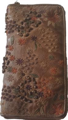LuLu Zip Wallet Art N Vintage 