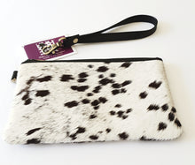 Load image into Gallery viewer, Cowhide and Leather Clutch - The Design Edge Tan Toronto  Black Trim