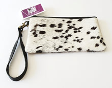 Load image into Gallery viewer, Cowhide and Leather Clutch - The Design Edge Tan Toronto  Black Trim